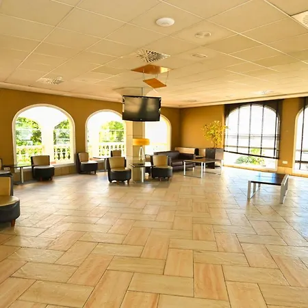 Imperial Park Pool Paradise 2 Bedroom 05 *