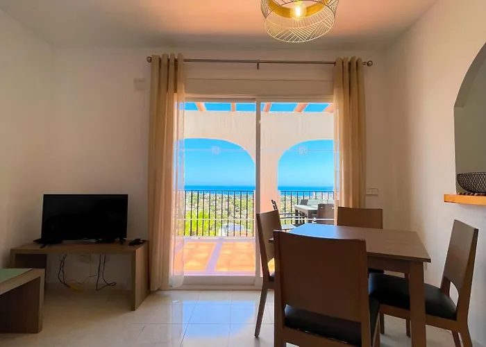 Appartement Imperial Park Pool Paradise 2 Bedroom 05