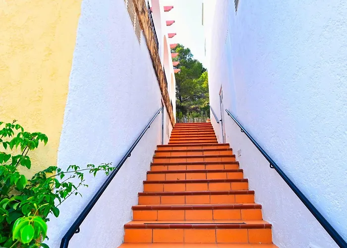 Imperial Park Pool Paradise 2 Bedroom 05 Apartment